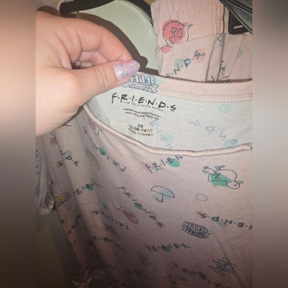 Warner bros "friends" pajama set 3x - Picture 5 of 5
